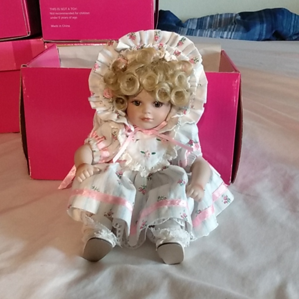 Marie Osmond porcelain Girl Doll.